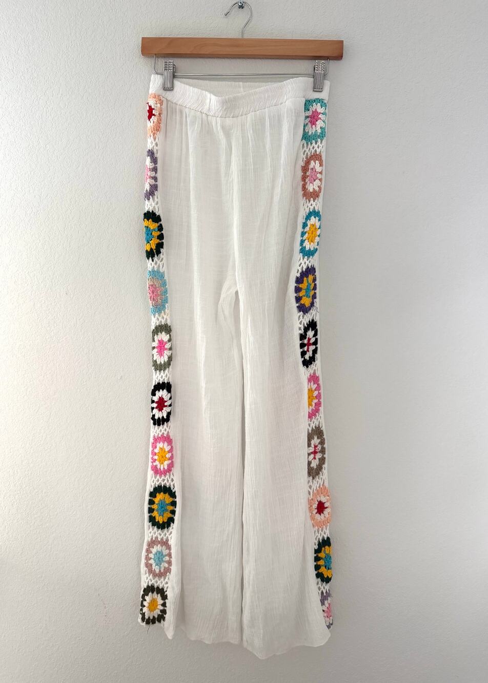 White Crochet Granny Square Side Stripe Wide Leg Pants Size M Boho Festival